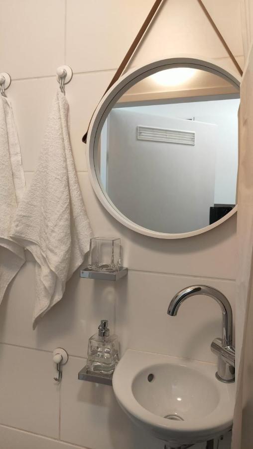 As Small As Caravans Vienne Extérieur photo