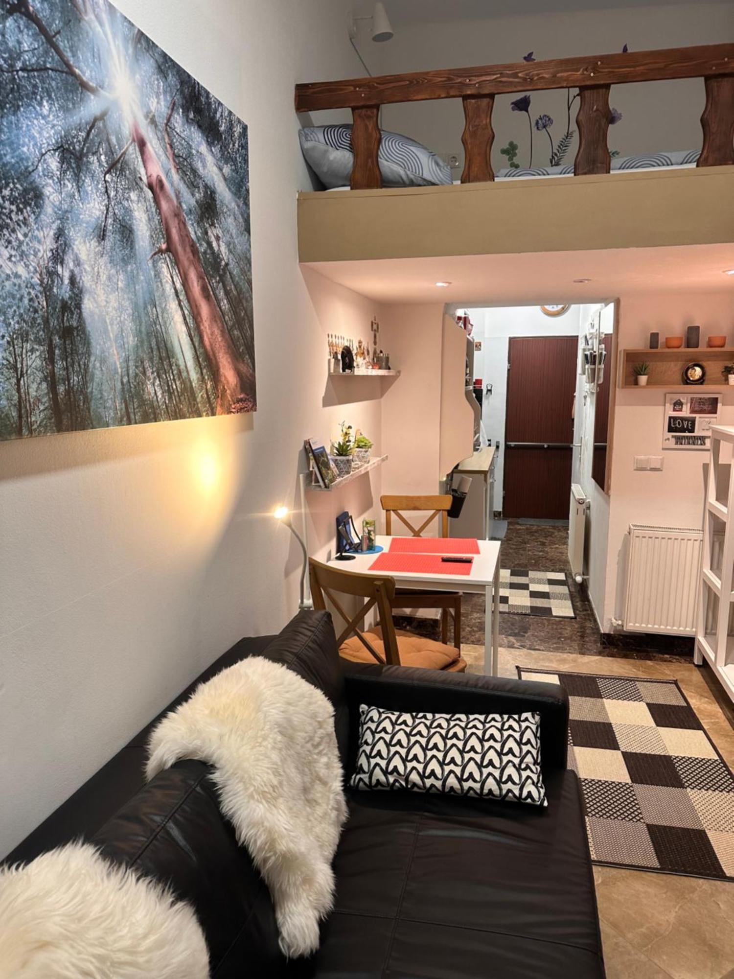 As Small As Caravans Vienne Extérieur photo